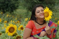 Idhayam Thiraiarangam Spicy Pics